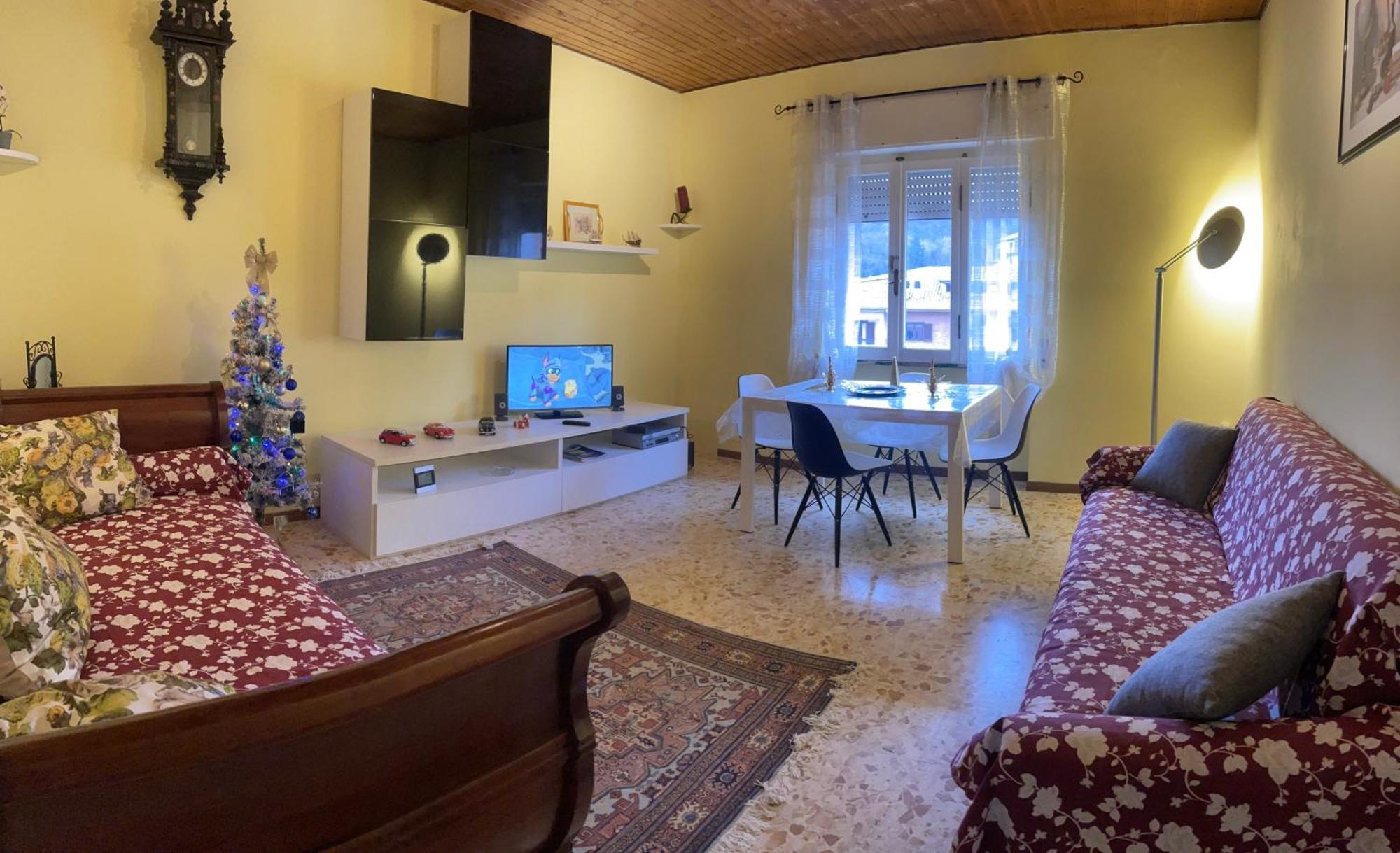 Al Campanile Centro Storico Ampio Luminoso E Panoramico Appartamento Trilocale Carsoli Esterno foto