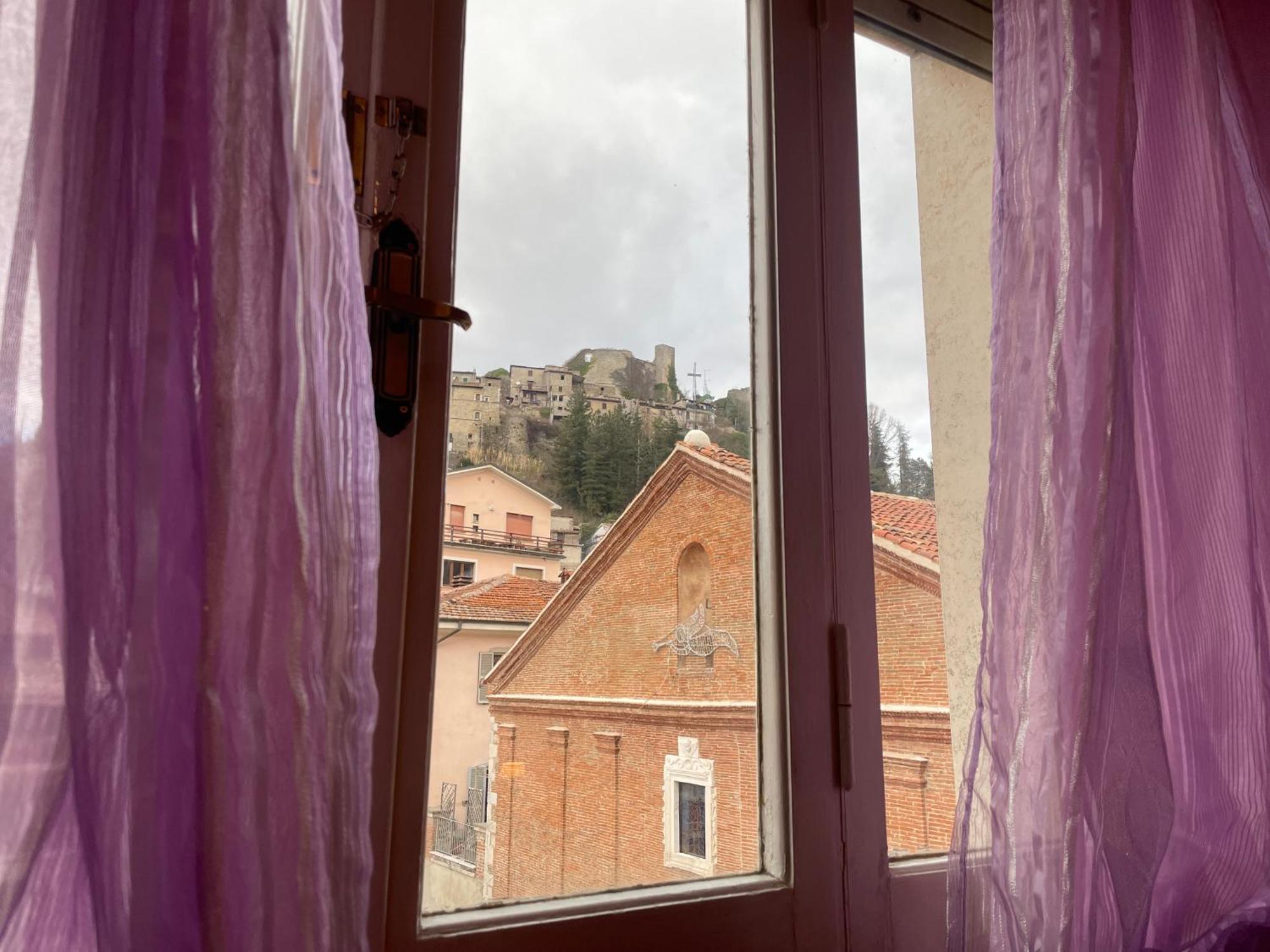 Al Campanile Centro Storico Ampio Luminoso E Panoramico Appartamento Trilocale Carsoli Esterno foto